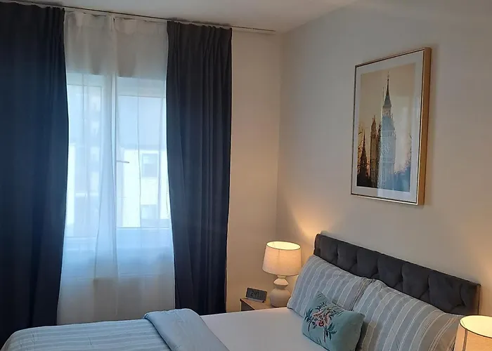 Cozy Bedroom In Lucan, Dublin