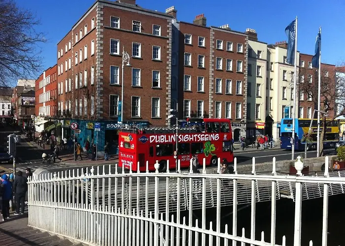 Half-Penny Bridge Apartments