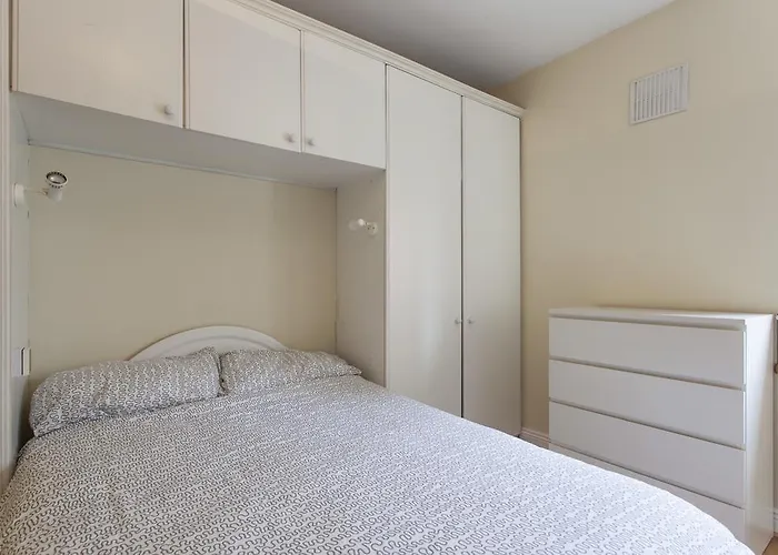 Tara Street Apartments - City Centre