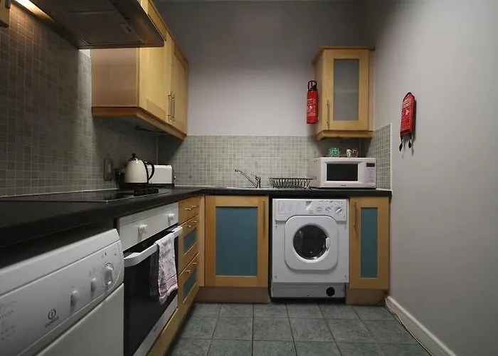 Ifsc Apartments