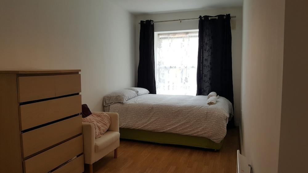 Leonardo Parnell Street 4*