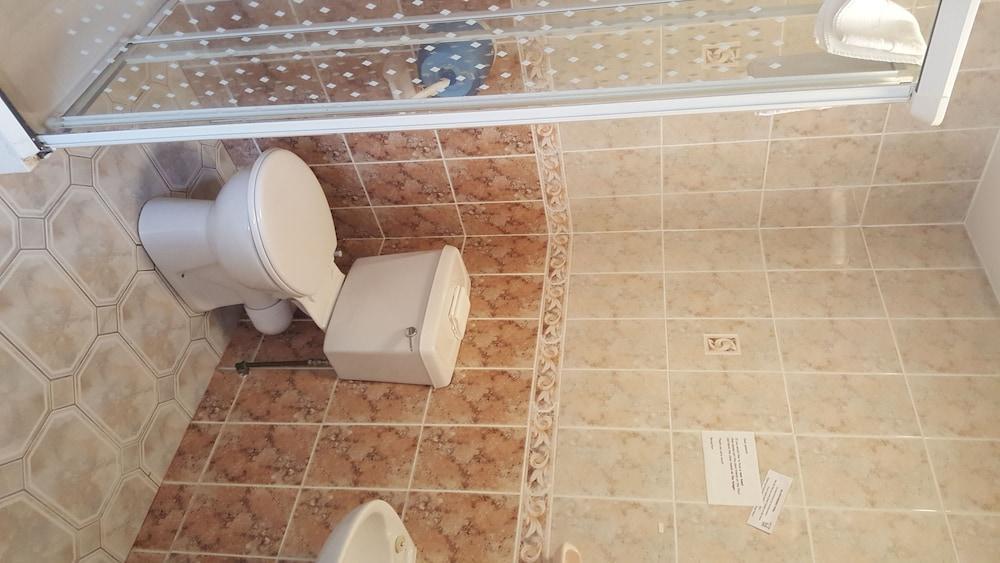 Hazelbrook House Guest house 3*