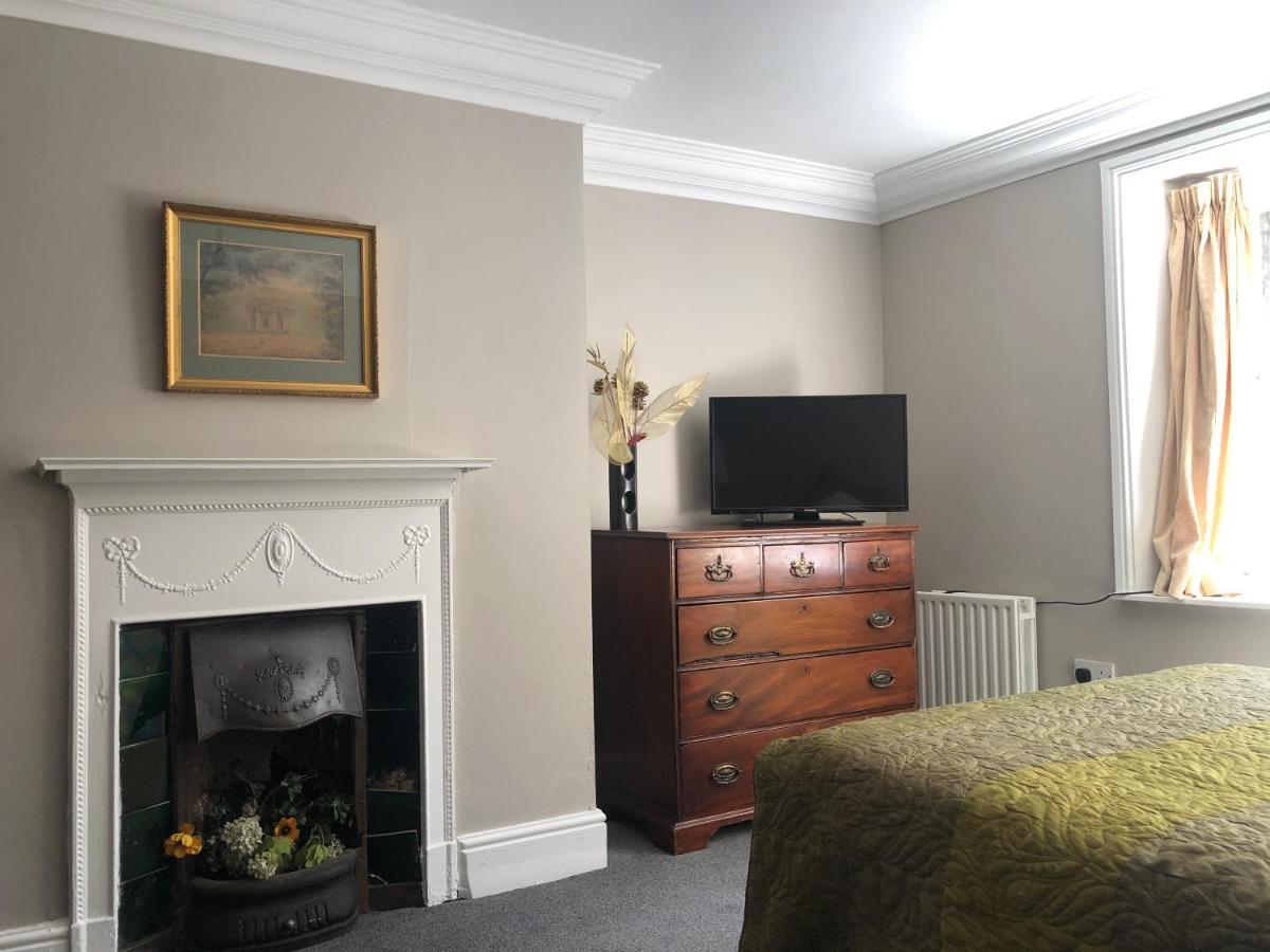 Harveys Guest House Guest house Dublin