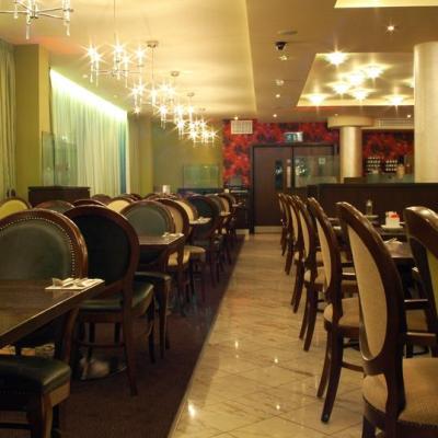 Maldron Parnell Square 4*