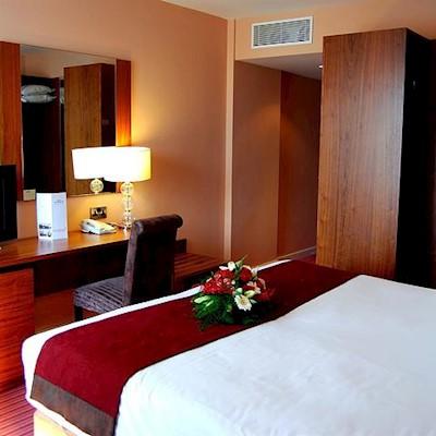 Maldron Parnell Square Hotel 4*