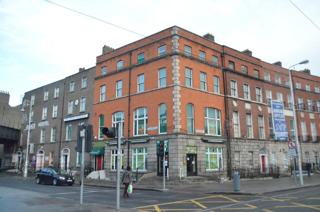 Paddy's Hostel *