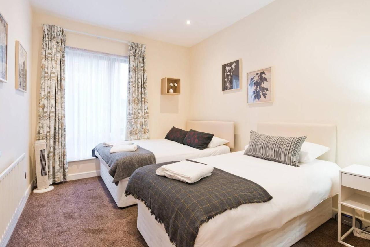 Captivating 2-bed In 1 Apartment Dublin