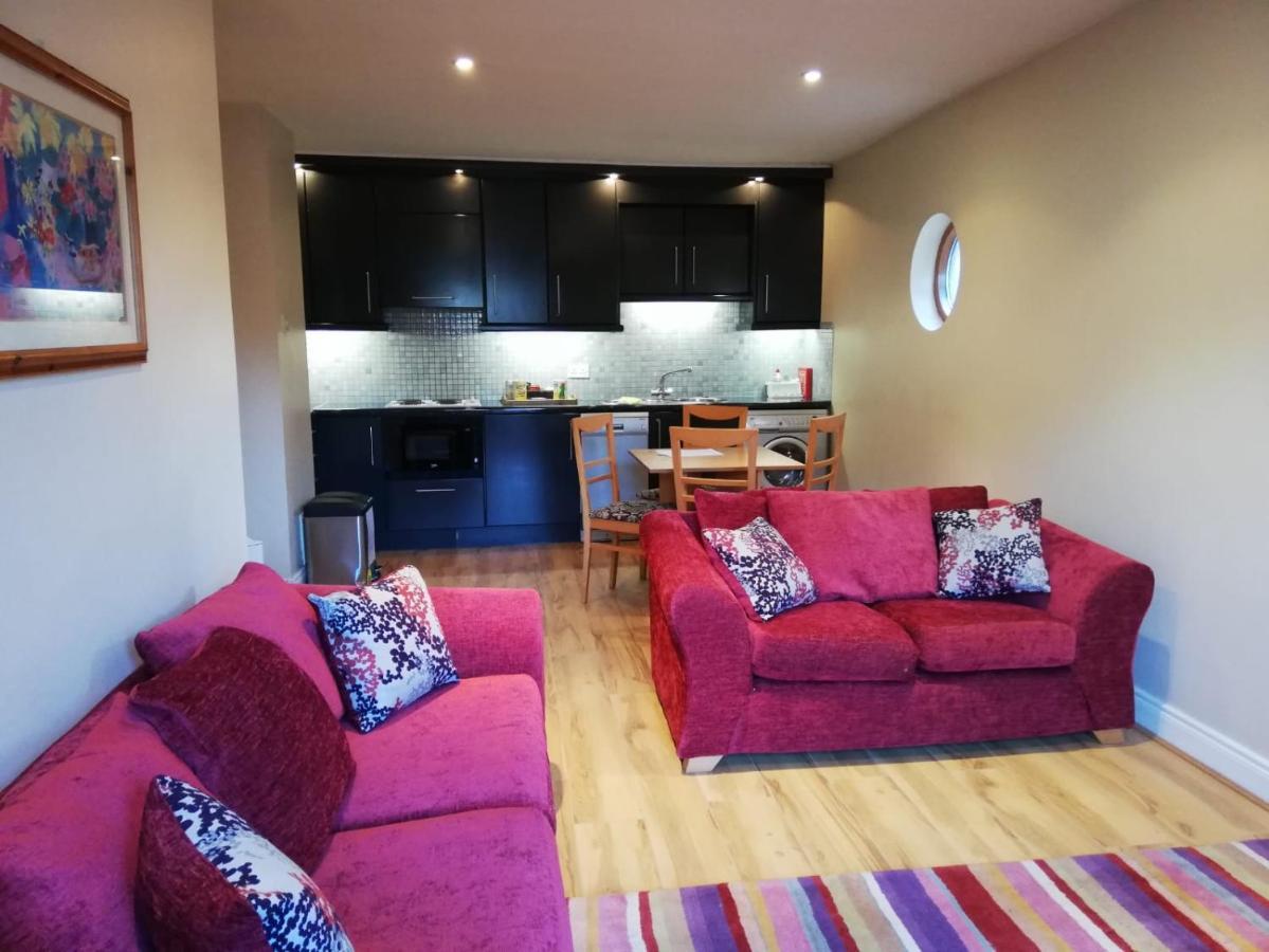 Molesworthcourt * Dublin