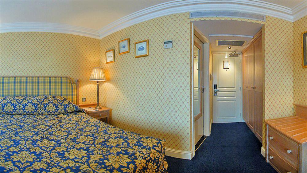 Hotel Brooks 4*