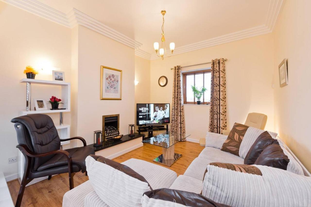Apartment Stunning 3-bed In 1 *