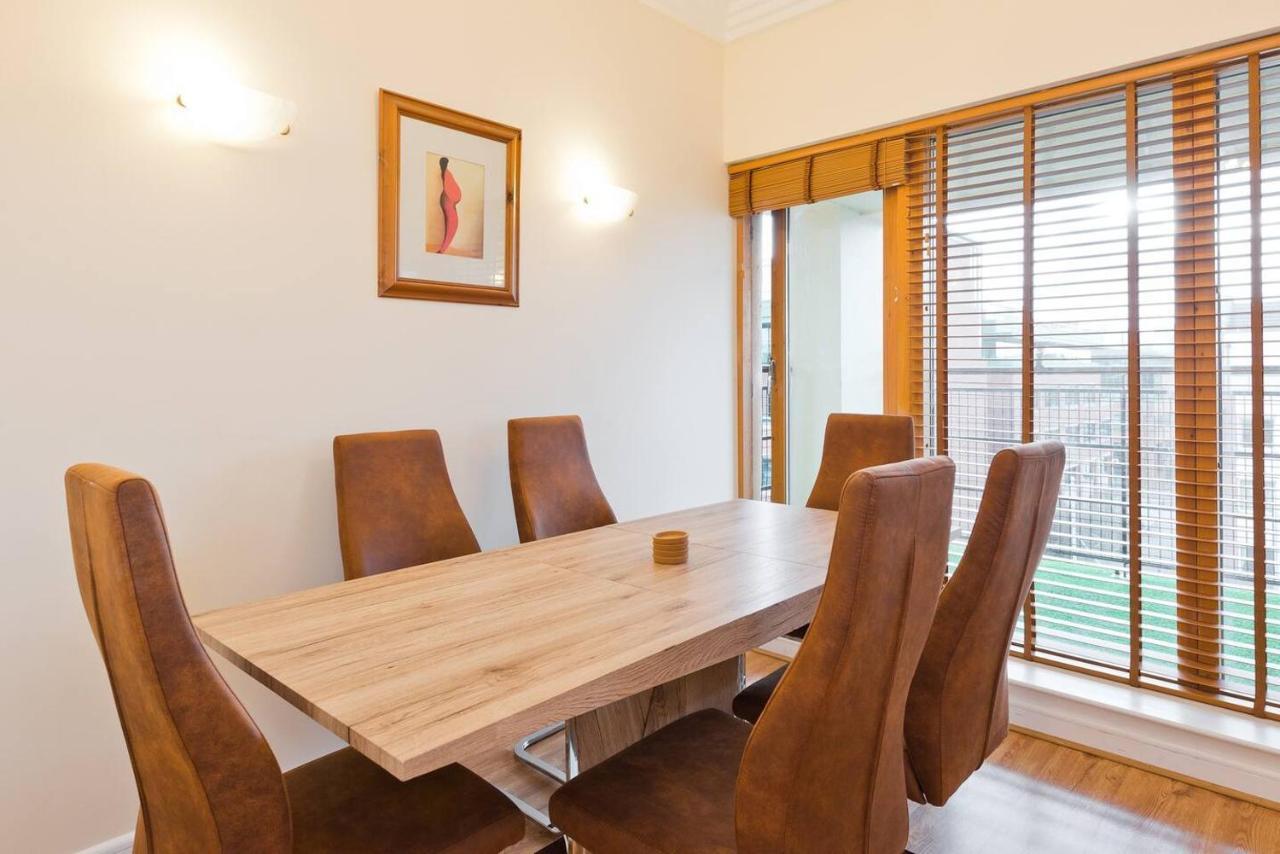 Stunning 3-bed In 1 *