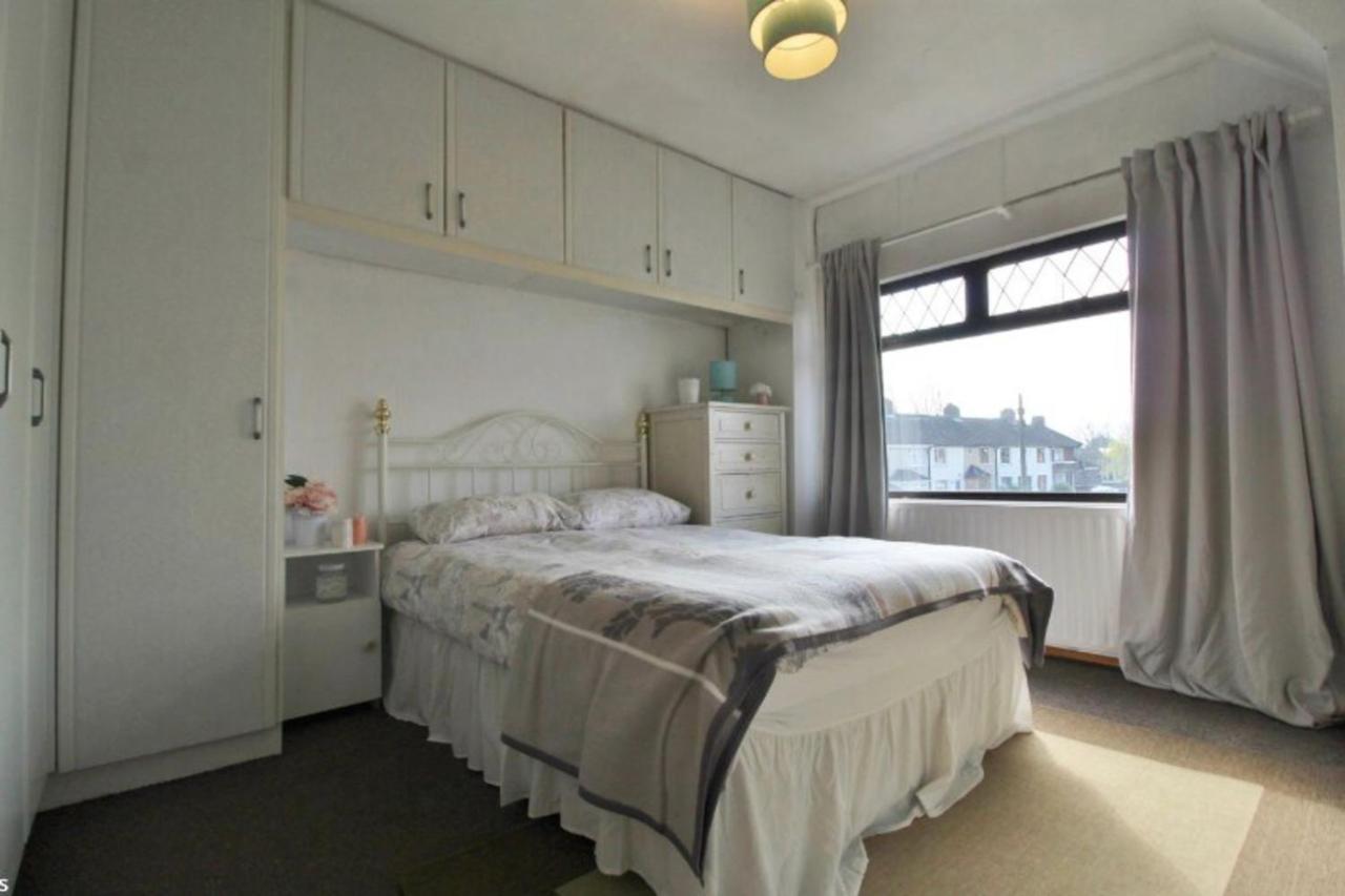 3 Bedroom Family In Residential Area Near Centre Dublin
