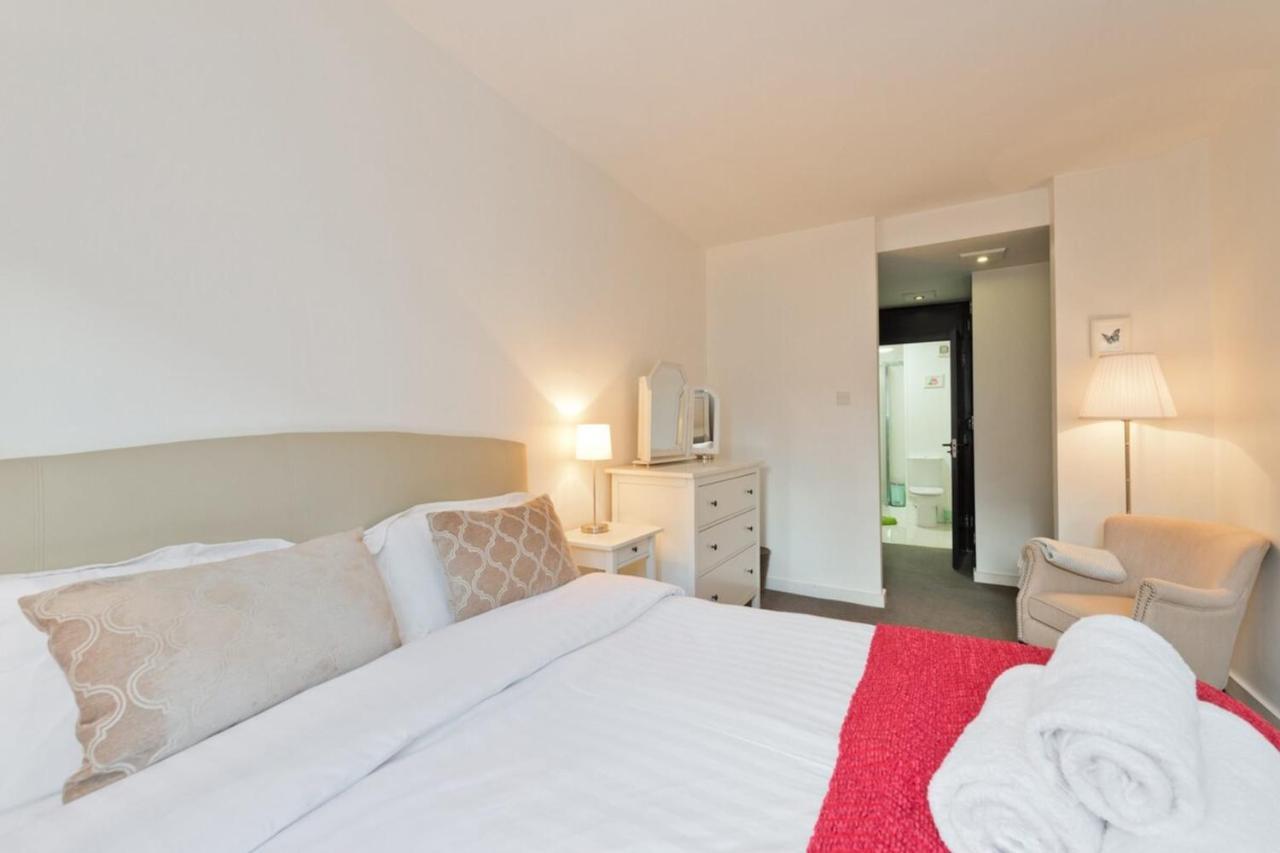 Superb Central Apartment In D4 * Dublin