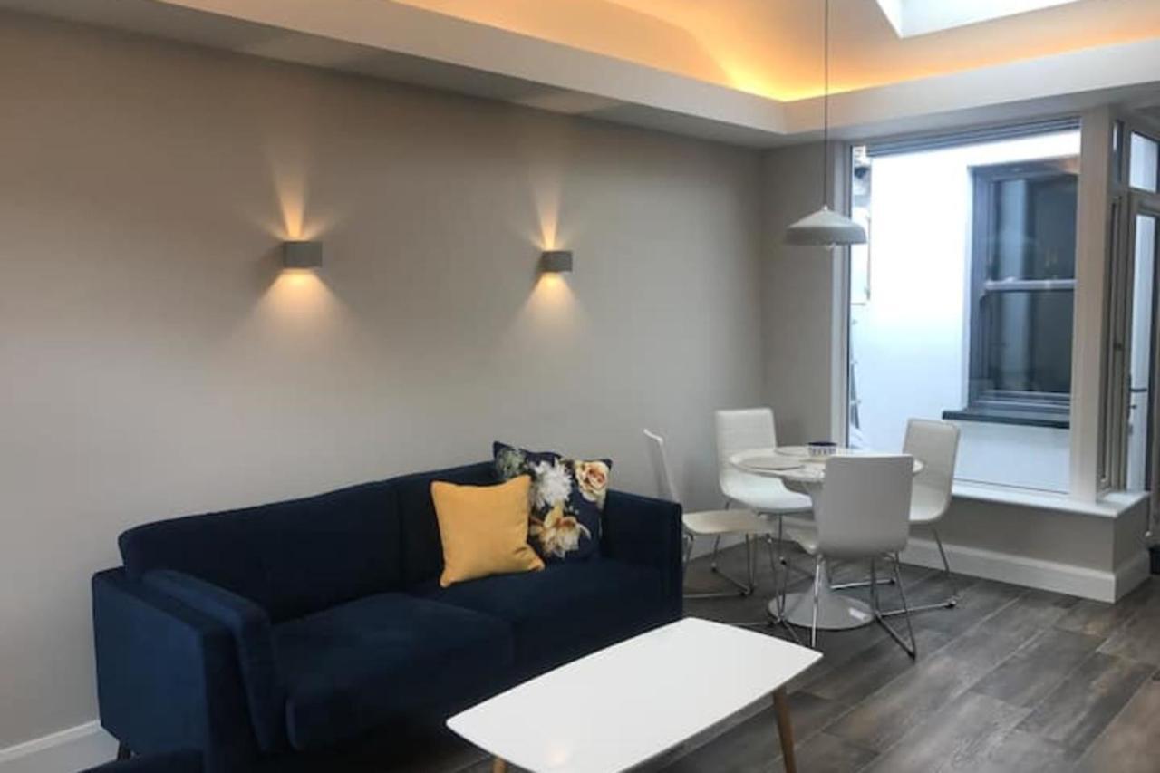 Holiday home Modern 1 Bed 1 Bath In Location