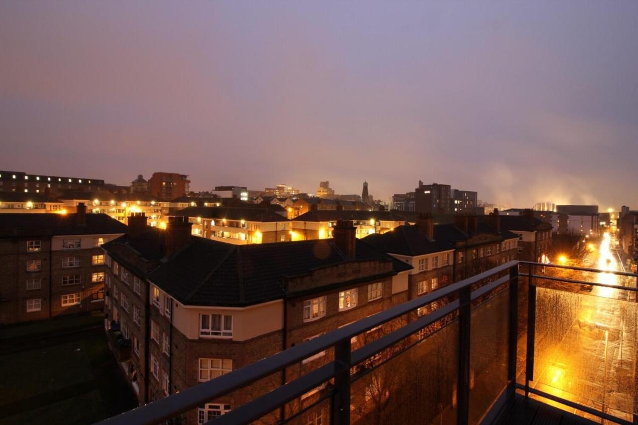 Central Penthouse By The River Liffey Apartment *