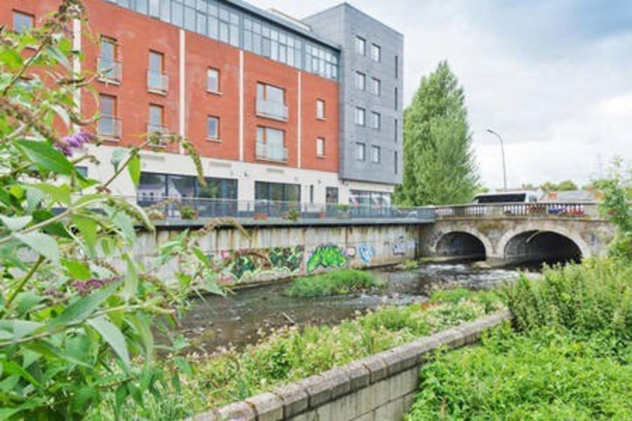 Apartment Charming Riverside - Minutes From Dublin