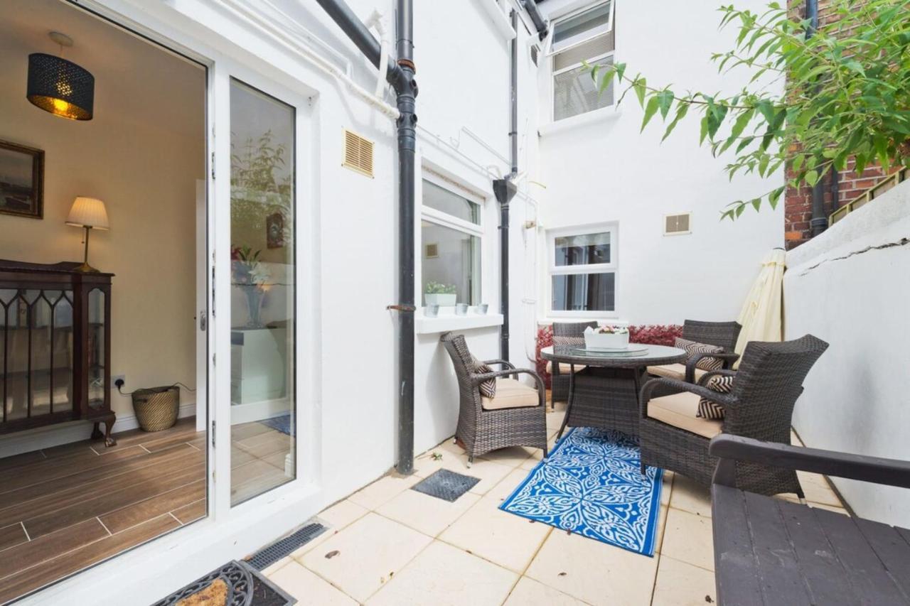 Charming Riverside - Minutes From Dublin