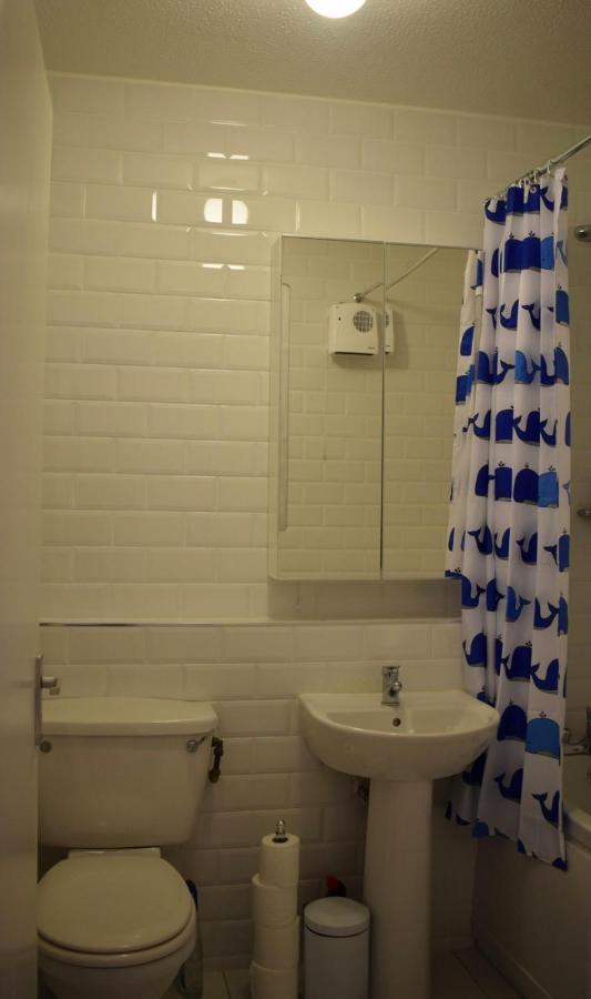 2 Bedroom Near Historical Christchurch Apartment
