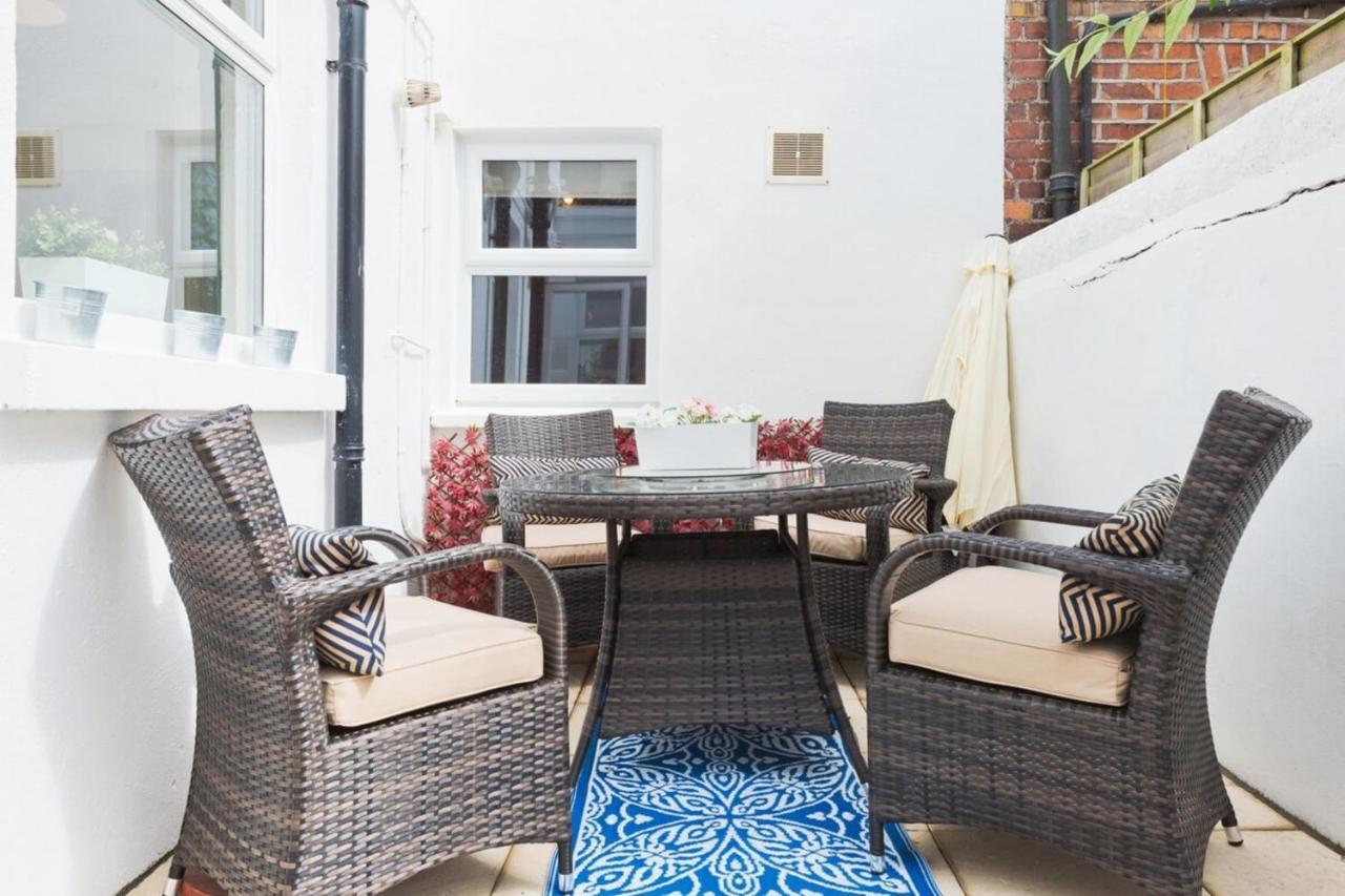 Charming Riverside - Minutes From Dublin