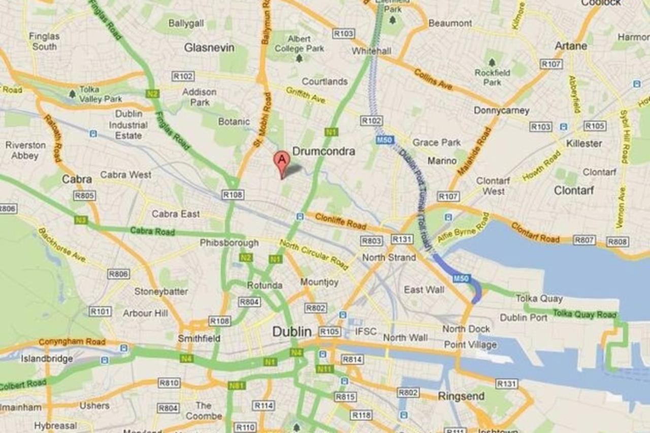 Charming Riverside - Minutes From Apartment
