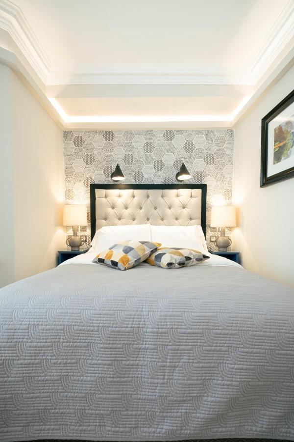 Roxford 3* Dublin
