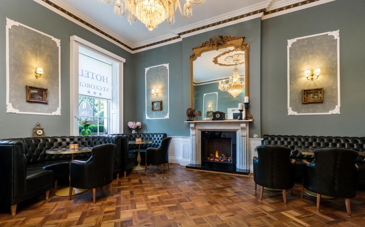 St George By Nina Hotel 3*