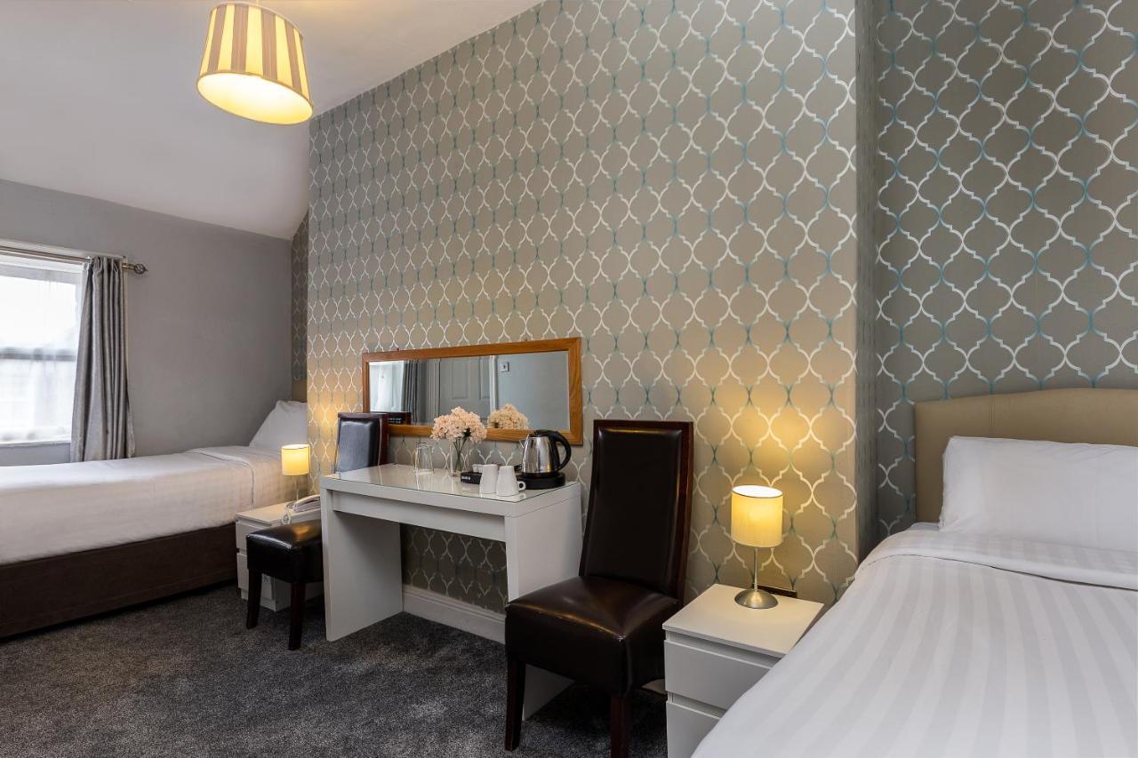Clifden House By Nina Gasthuis 3*