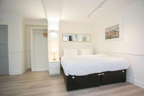 Merrion Road - Ballsbridge Townhouse 3*