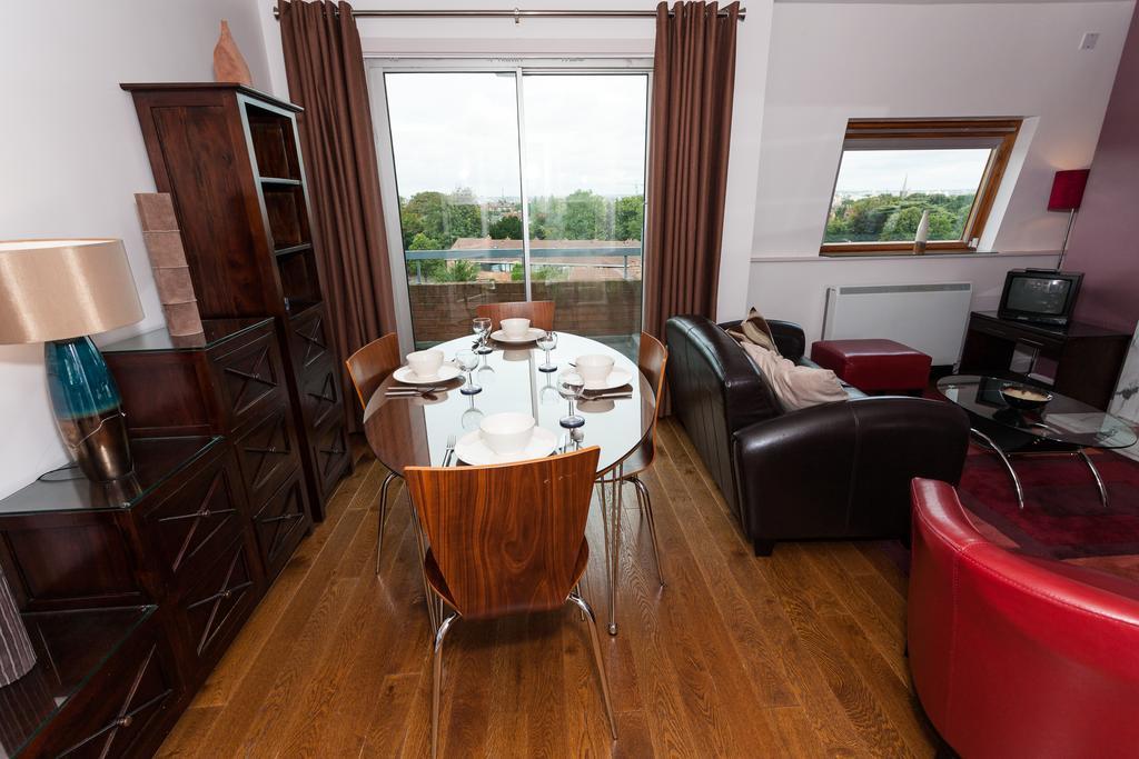 Cowper 443 Apartment