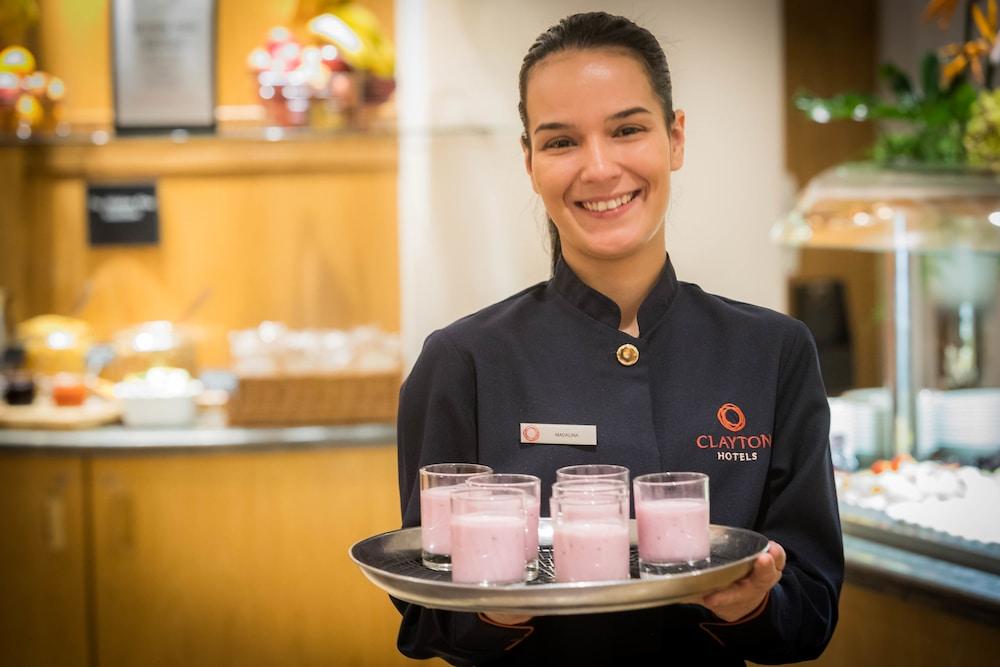 Clayton Cardiff Lane Hotel 4*