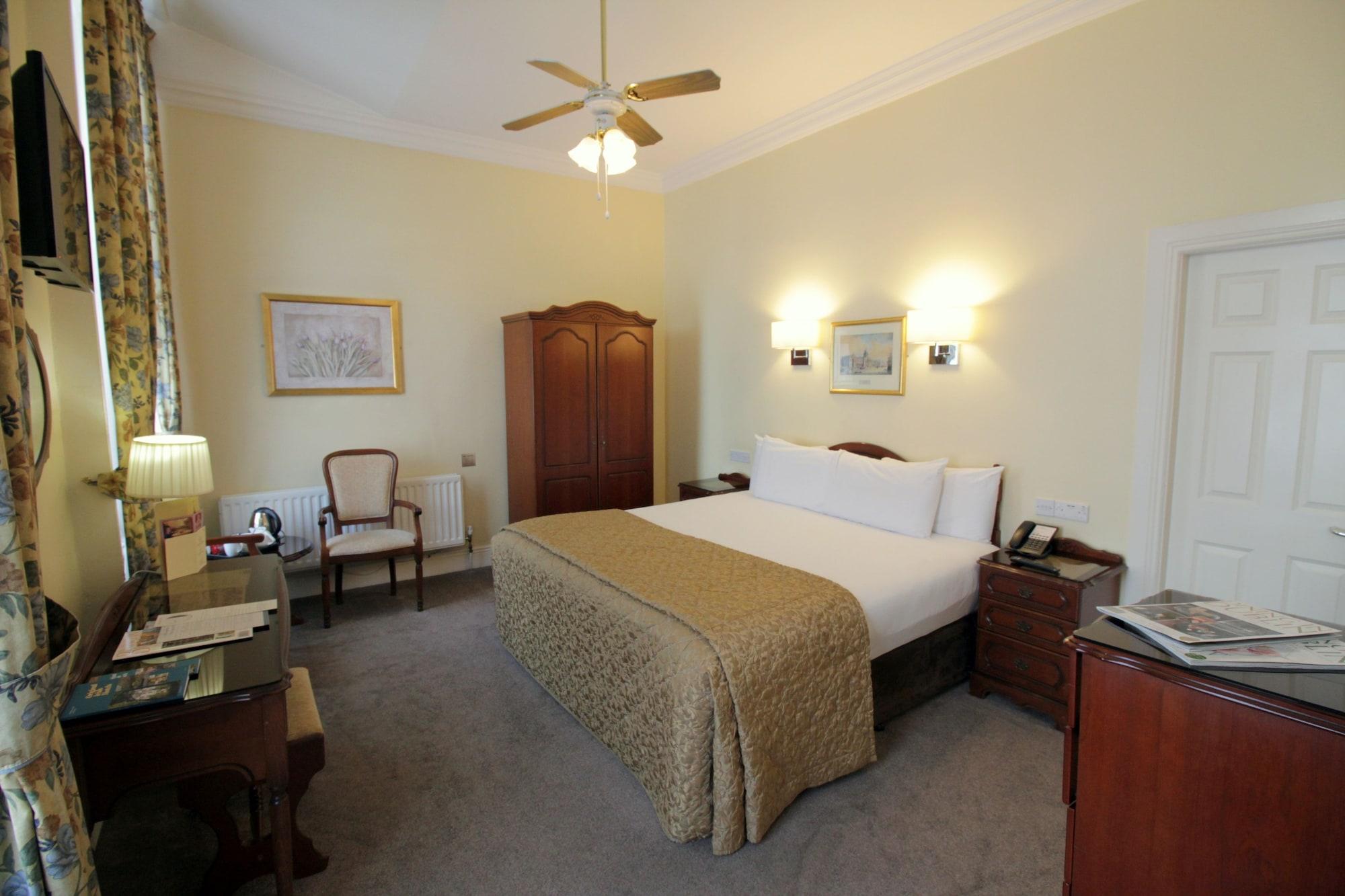 Harrington Hall 4*