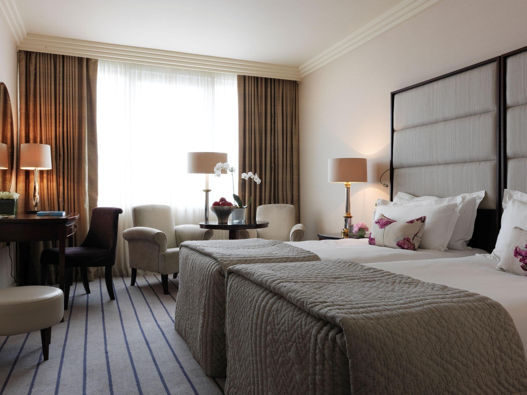 The Westbury 5*