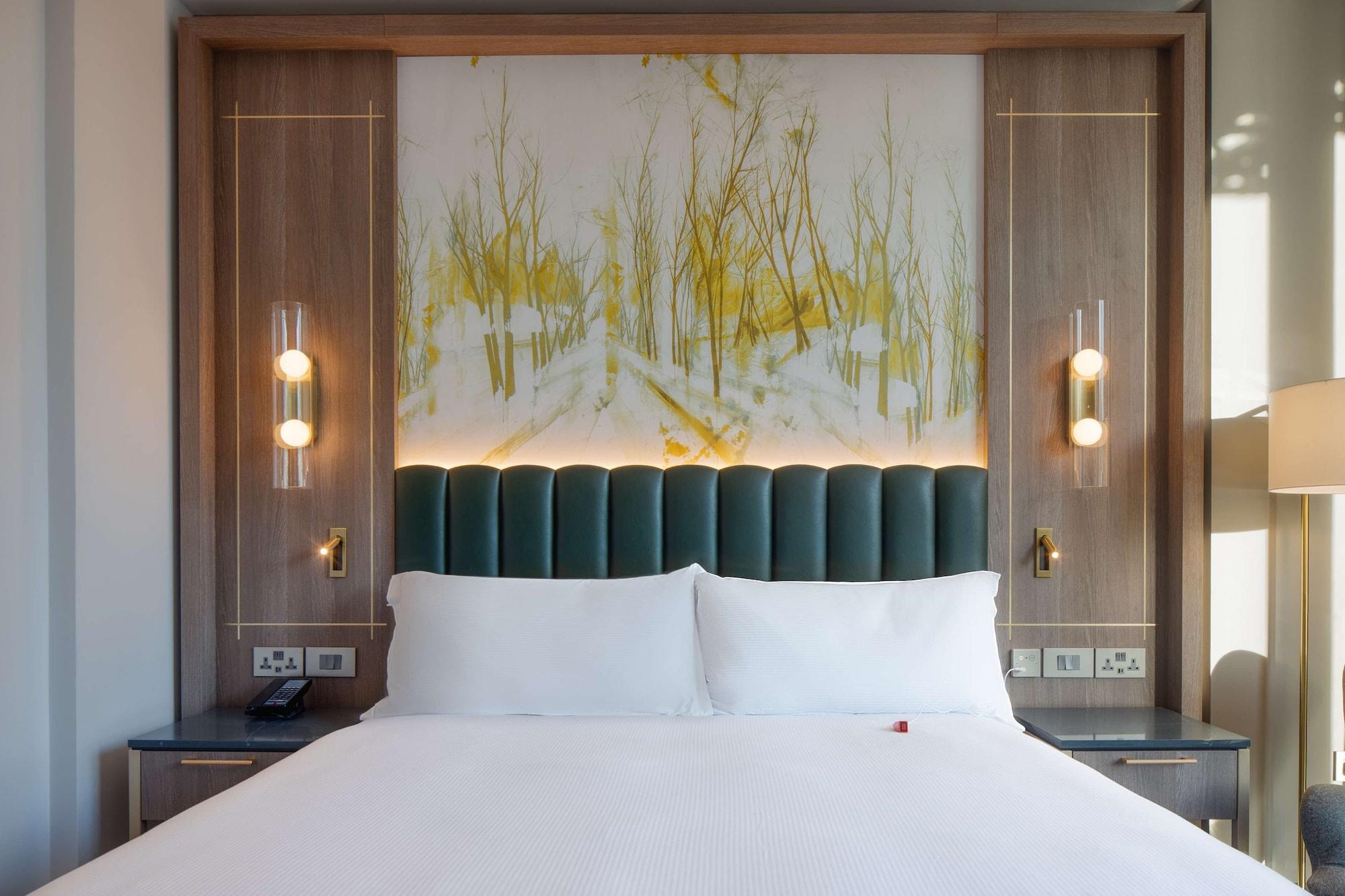 Hilton Kilmainham Hotel 4*