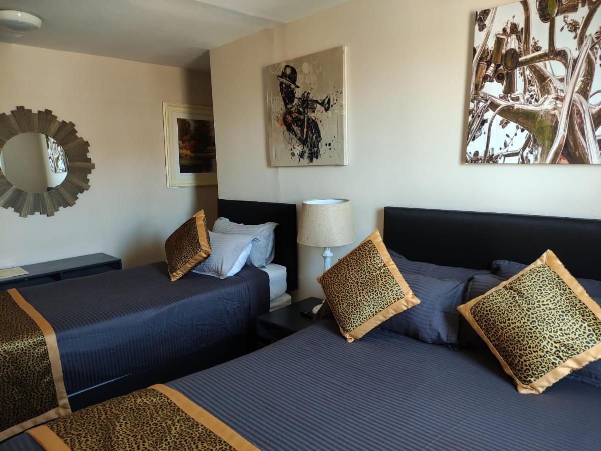 Double Bedroom 3*