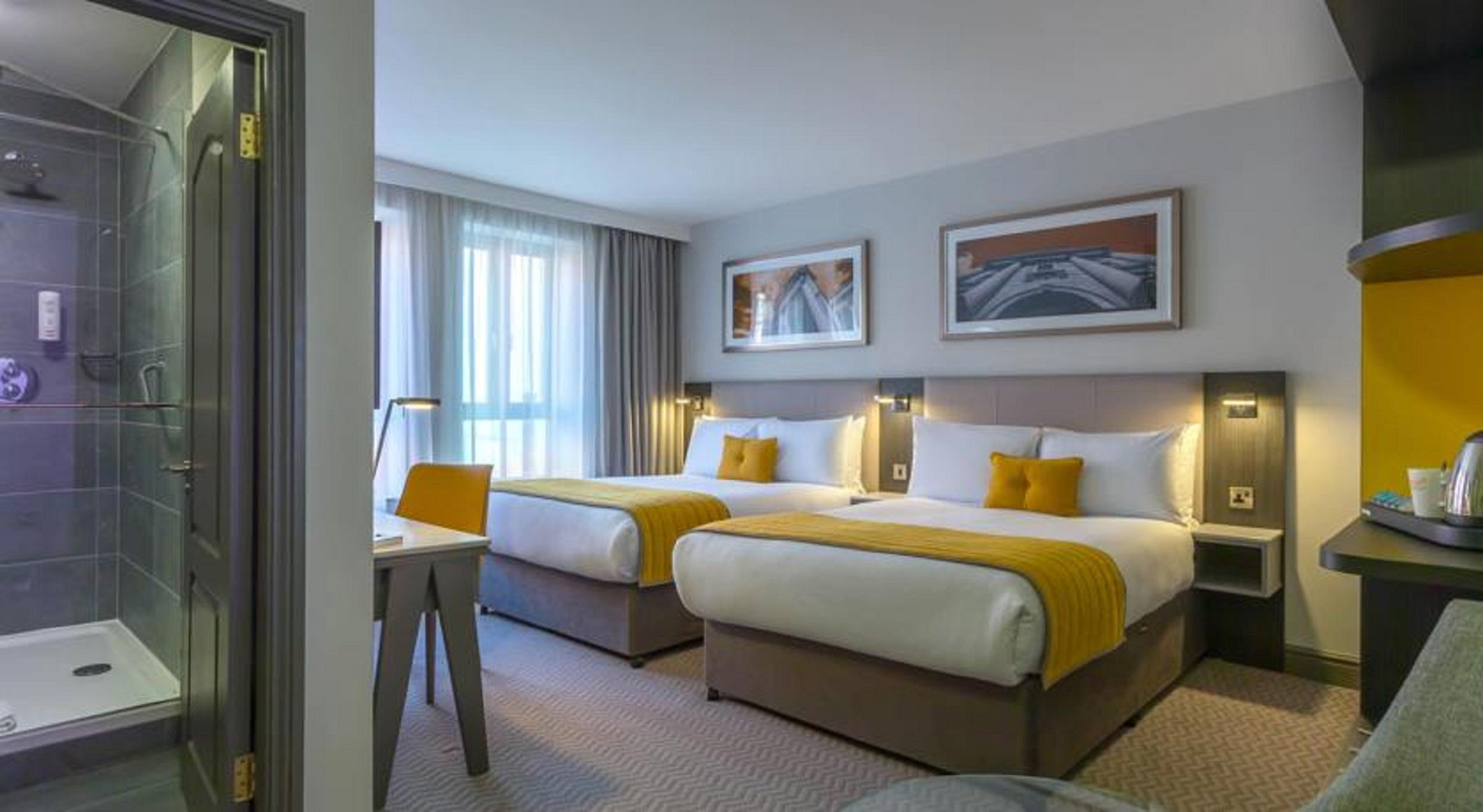 Hotel Maldron Pearse Street 4*