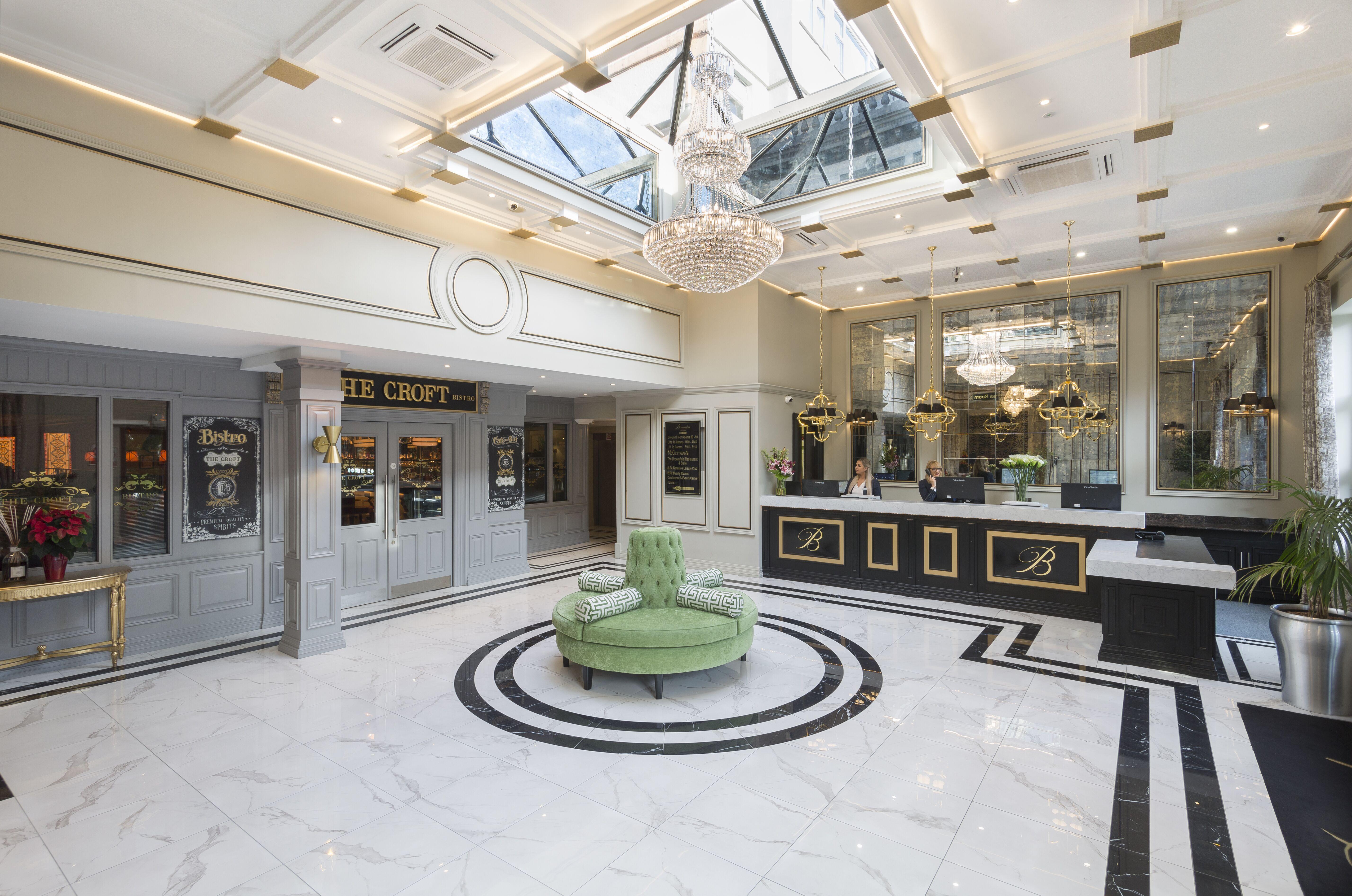 Bonnington & Leisure Centre Hotel 4*