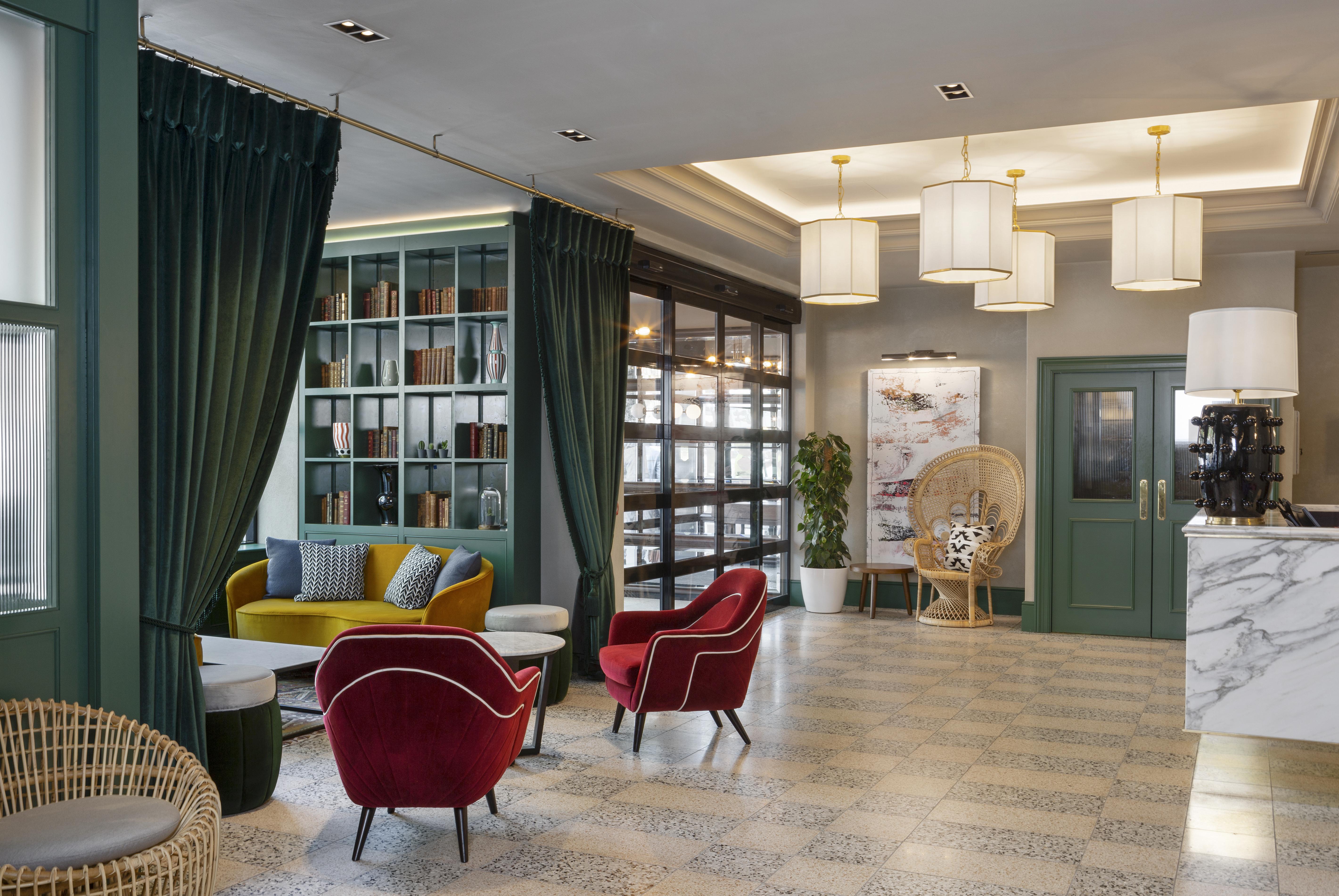 Hotel The