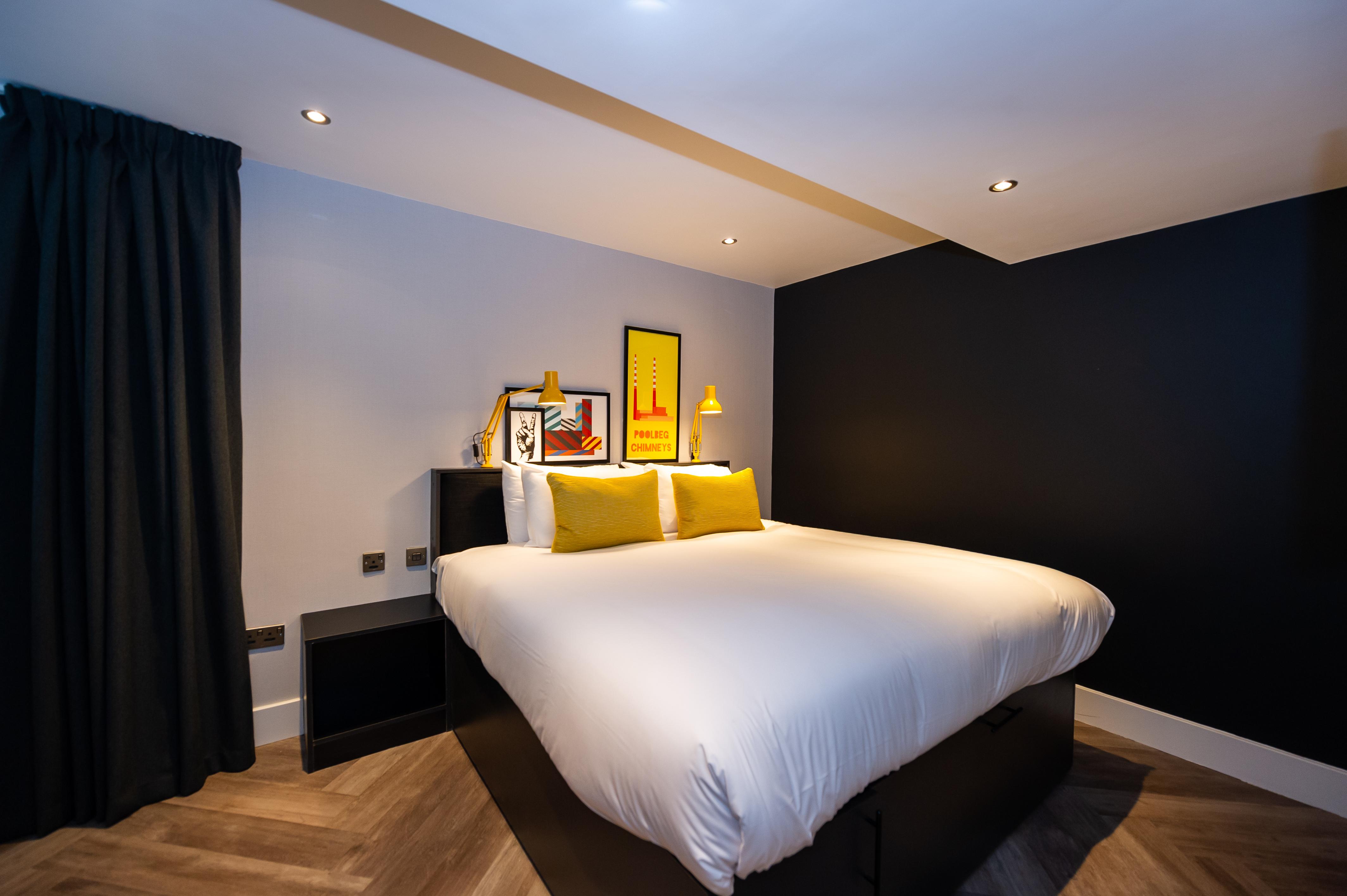 Staycity Castle Aparthotel