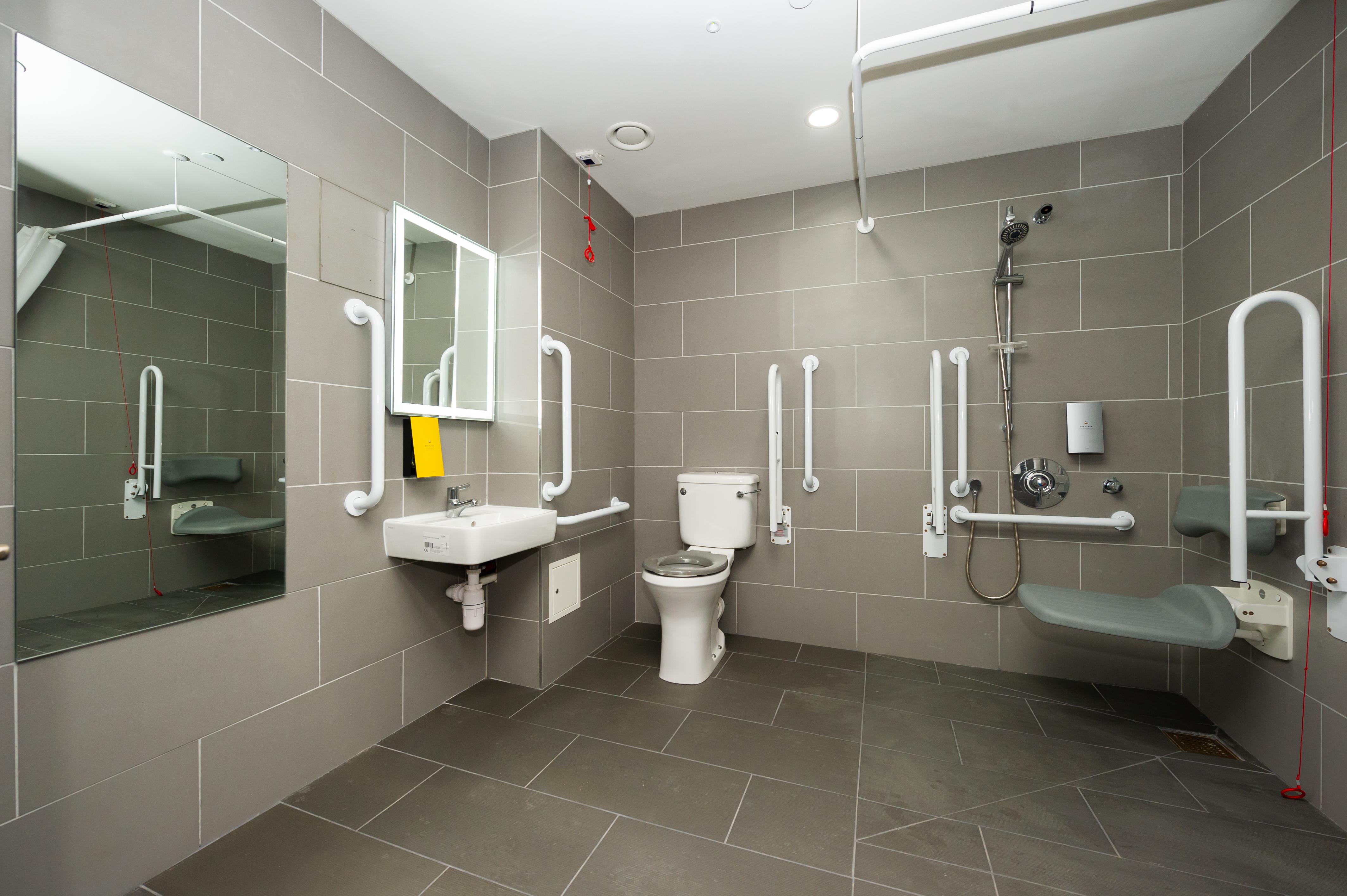 Staycity Castle Aparthotel