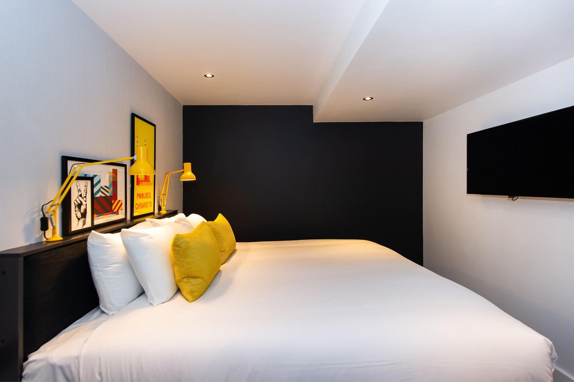Aparthotel Staycity Castle