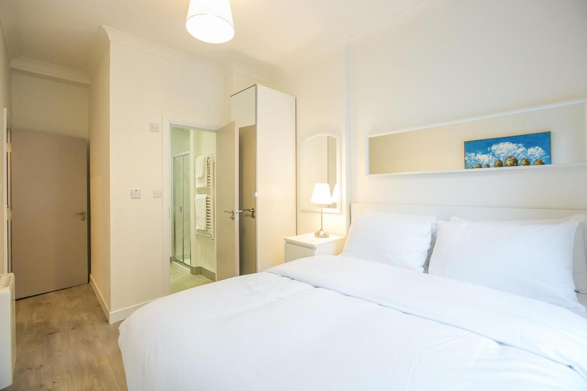 Appartement St Stephen's District-1 *
