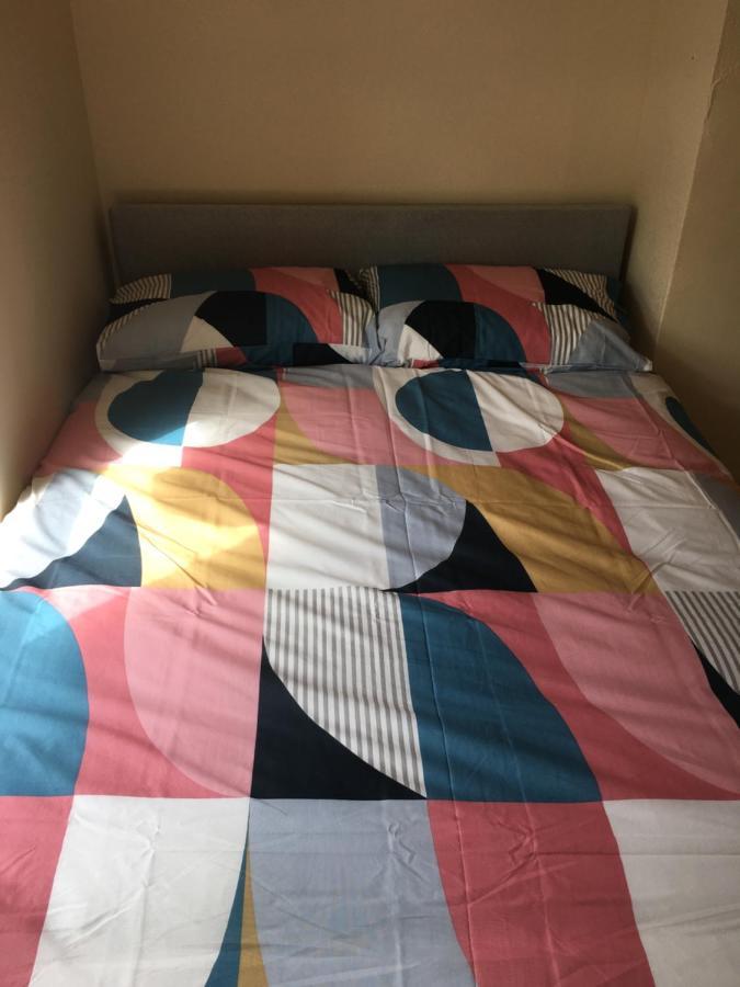 1 Bedroom In 11 Apartment *