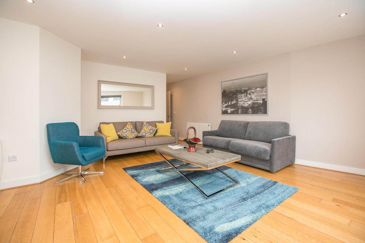 Parnell Corner Apartment