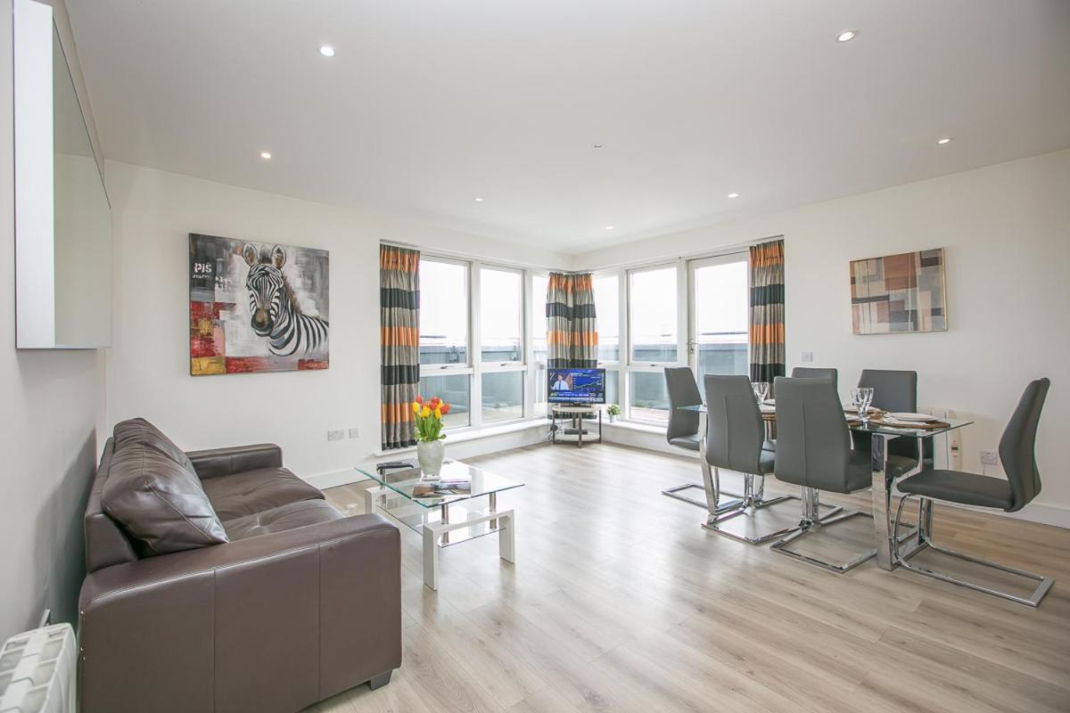 Parnell Corner Apartment *