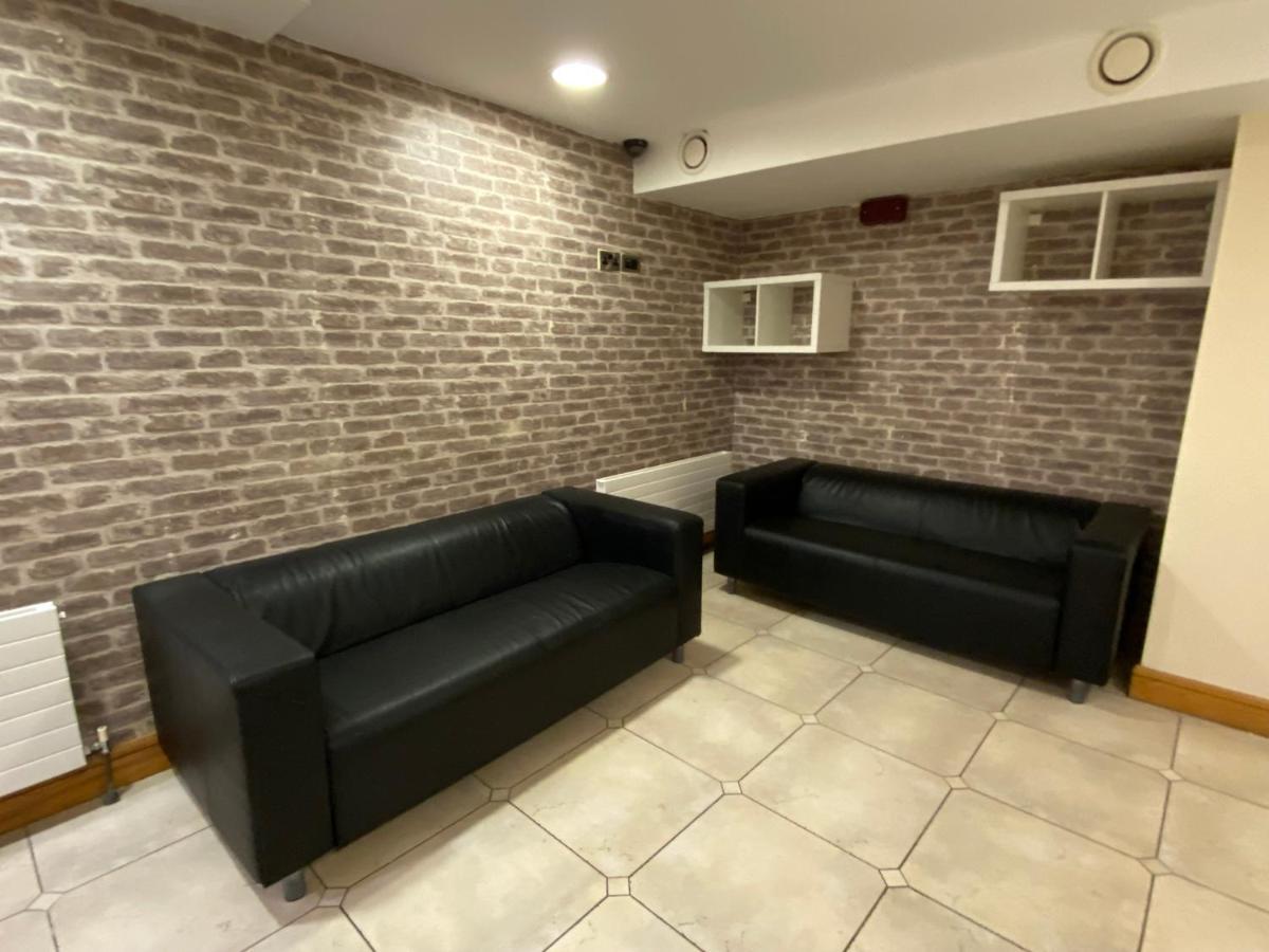 Hostel Dorms *