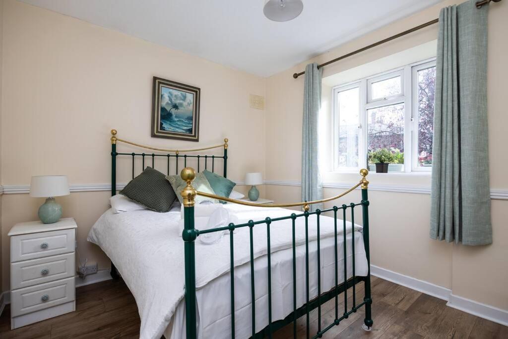 Beautiful 2-bedroom Maisonette * Dublin