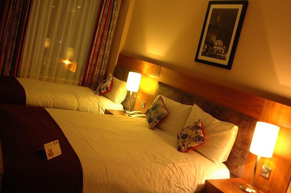Maldron Parnell Square Hotel 4*
