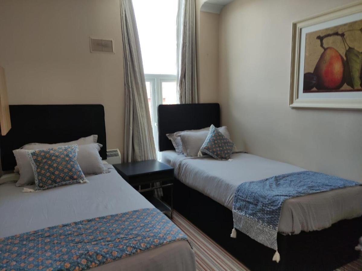 Guest house Double Bedroom