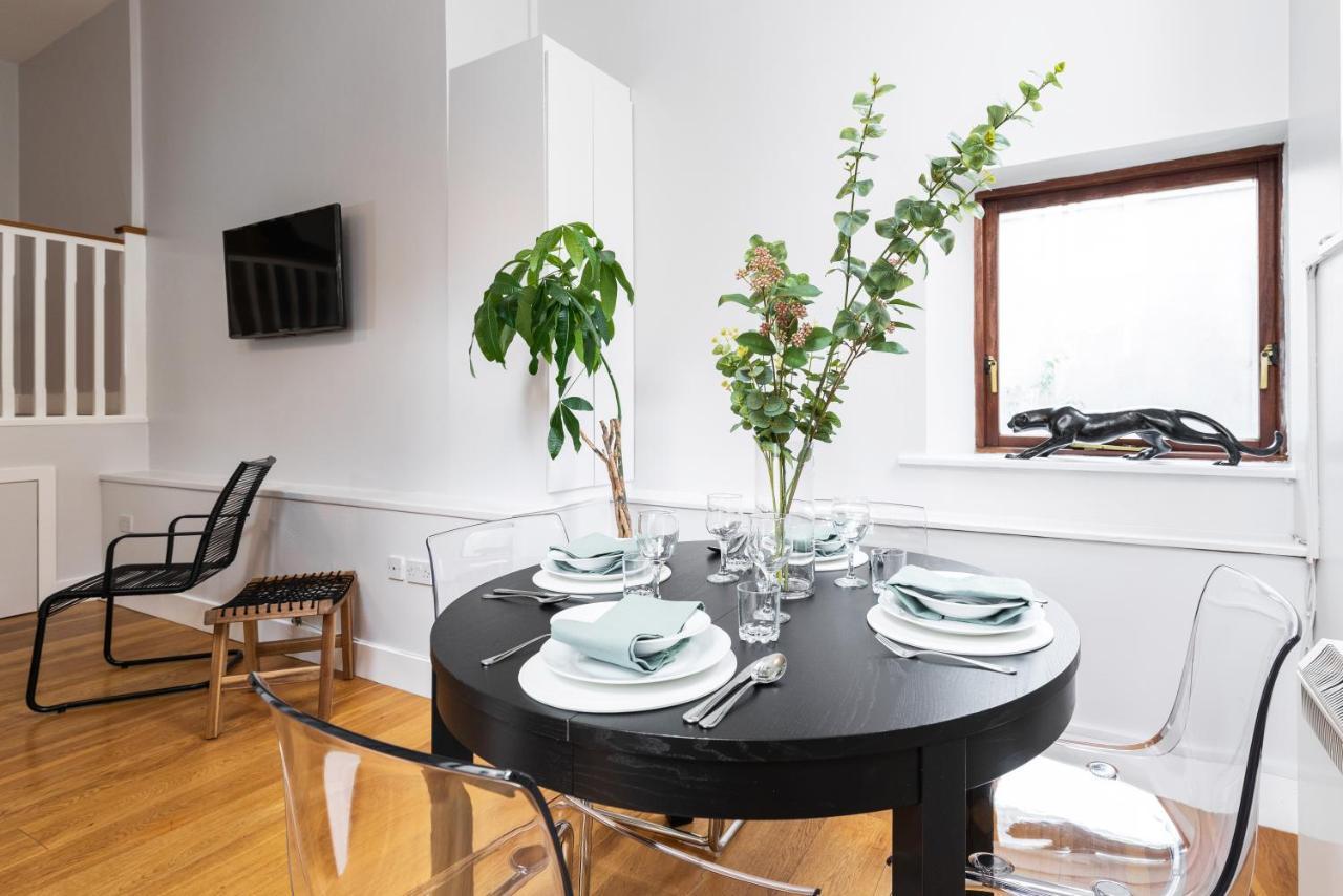 Liptons Court - Irish Group Apartment