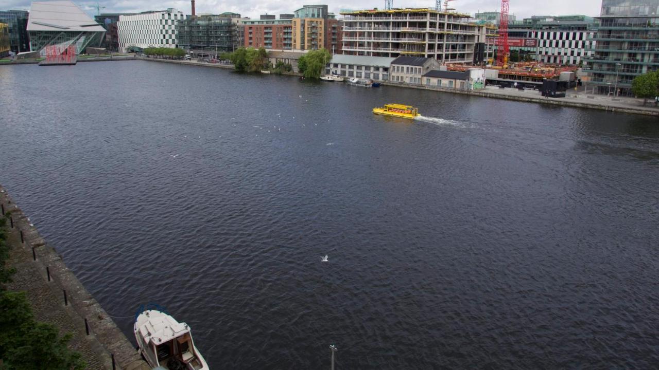 The Waterside 2 Apartment